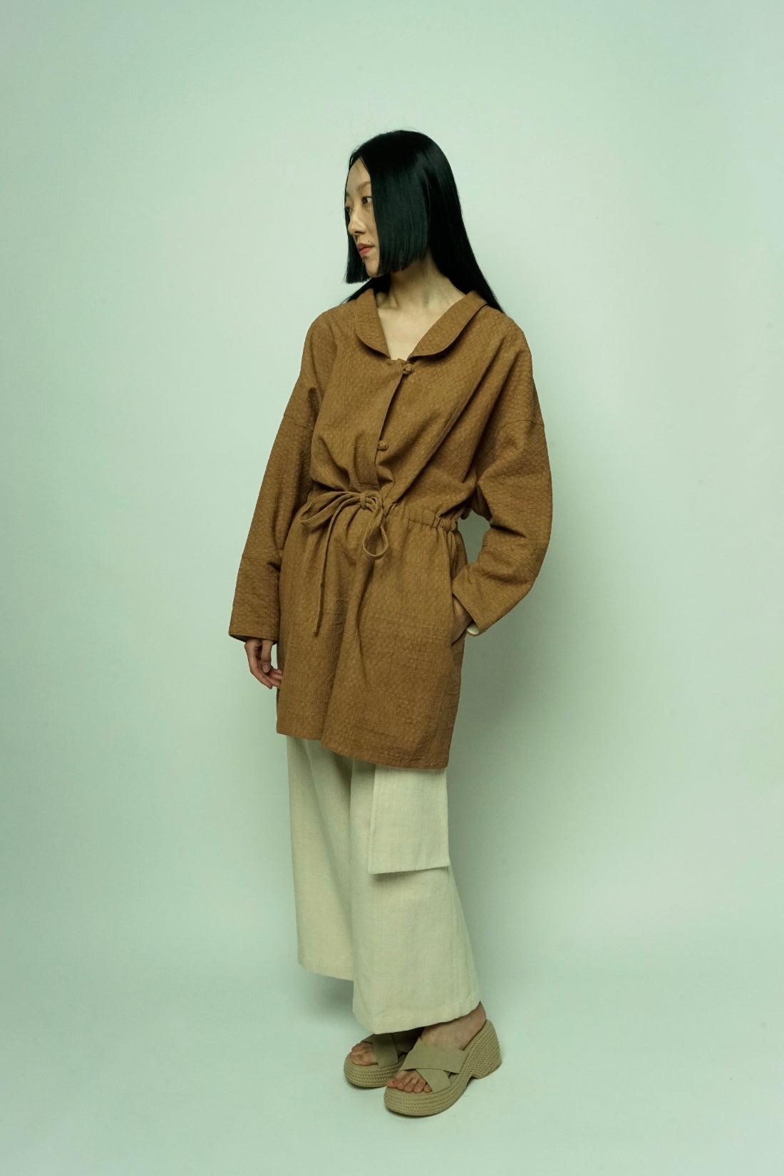 ABRIGO 空山 KONGSHAN | MARRÓN