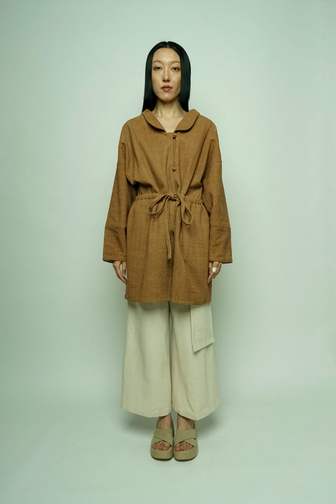 ABRIGO 空山 KONGSHAN | MARRÓN