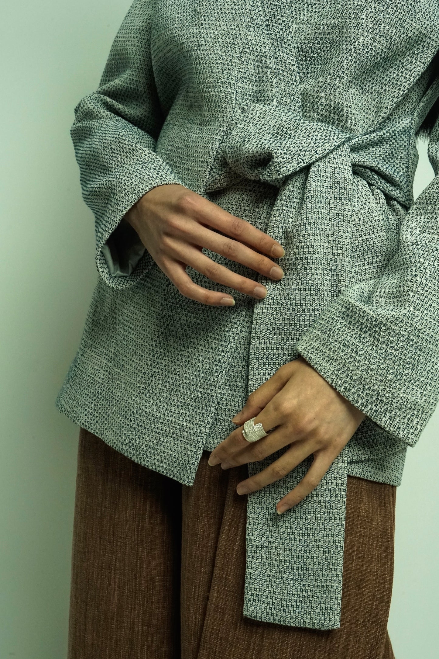 CHAQUETA 雍然 YONGRAN | GRIS