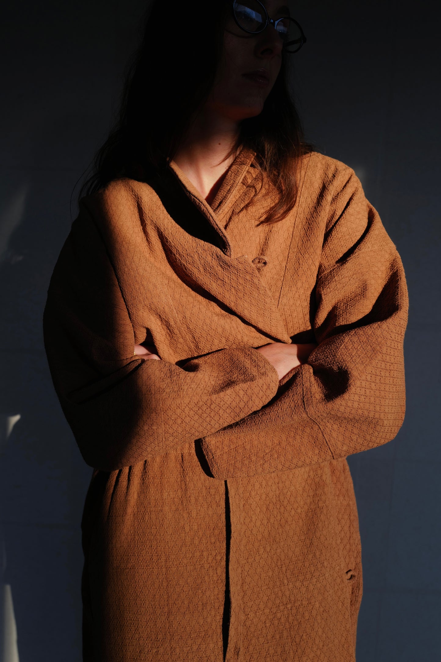 ABRIGO 空山 KONGSHAN | MARRÓN