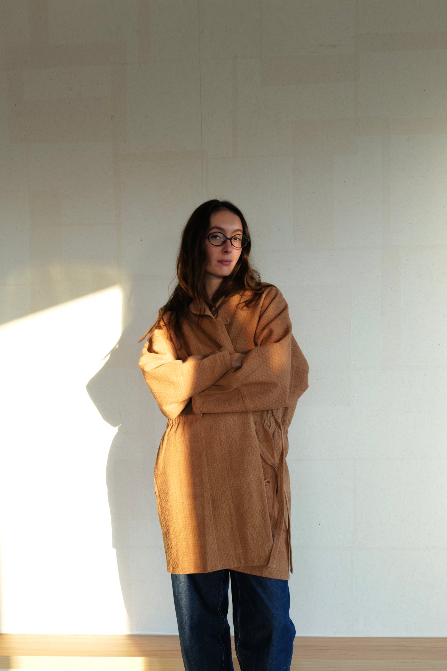 ABRIGO 空山 KONGSHAN | MARRÓN