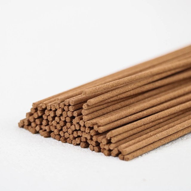 ENCENS 柏檀 BAITAN | SANTAL & CYPRÈS